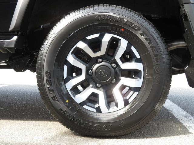 ランドクルーザー７０ ＡＸ　ＡＸ　登録済未使用車　フルノーマル　ＳＤナビ　Ｂｌｕｅｔｏｏｔｈ対応　地デジ　バックカメラ　ＥＴＣ　デフロック　リアヒーター　トヨタセーフティセンス　キーレス　純正マット　前後ドラレコ　コーティング済（26枚目）