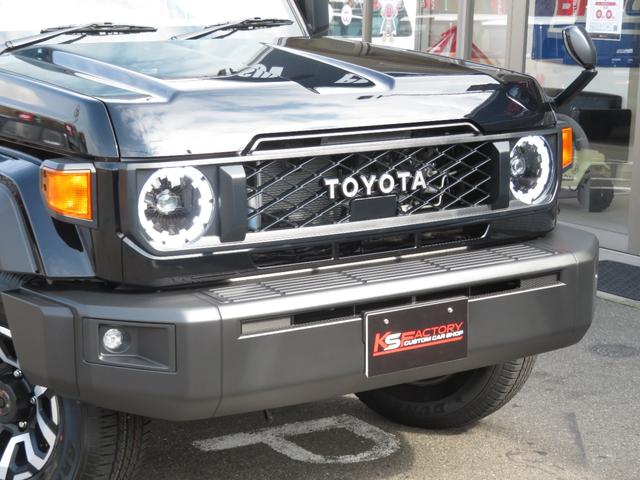 ランドクルーザー７０ ＡＸ　ＡＸ　登録済未使用車　フルノーマル　ＳＤナビ　Ｂｌｕｅｔｏｏｔｈ対応　地デジ　バックカメラ　ＥＴＣ　デフロック　リアヒーター　トヨタセーフティセンス　キーレス　純正マット　前後ドラレコ　コーティング済（30枚目）