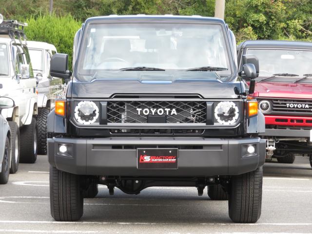 ランドクルーザー７０ ＡＸ　ＡＸ　登録済未使用車　フルノーマル　ＳＤナビ　Ｂｌｕｅｔｏｏｔｈ対応　地デジ　バックカメラ　ＥＴＣ　デフロック　リアヒーター　トヨタセーフティセンス　キーレス　純正マット　前後ドラレコ　コーティング済（38枚目）