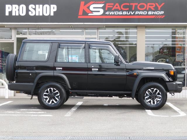 ランドクルーザー７０ ＡＸ　ＡＸ　登録済未使用車　フルノーマル　ＳＤナビ　Ｂｌｕｅｔｏｏｔｈ対応　地デジ　バックカメラ　ＥＴＣ　デフロック　リアヒーター　トヨタセーフティセンス　キーレス　純正マット　前後ドラレコ　コーティング済（39枚目）