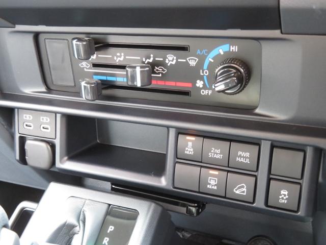 ランドクルーザー７０ ＡＸ　ＡＸ　登録済未使用車　フルノーマル　ＳＤナビ　Ｂｌｕｅｔｏｏｔｈ対応　地デジ　バックカメラ　ＥＴＣ　デフロック　リアヒーター　トヨタセーフティセンス　キーレス　純正マット　前後ドラレコ　コーティング済（51枚目）