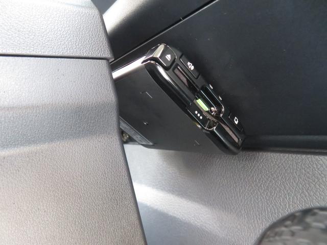 ランドクルーザー７０ ＡＸ　ＡＸ　登録済未使用車　フルノーマル　ＳＤナビ　Ｂｌｕｅｔｏｏｔｈ対応　地デジ　バックカメラ　ＥＴＣ　デフロック　リアヒーター　トヨタセーフティセンス　キーレス　純正マット　前後ドラレコ　コーティング済（52枚目）