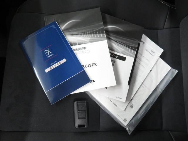 ランドクルーザー７０ ＡＸ　ＡＸ　登録済未使用車　フルノーマル　ＳＤナビ　Ｂｌｕｅｔｏｏｔｈ対応　地デジ　バックカメラ　ＥＴＣ　デフロック　リアヒーター　トヨタセーフティセンス　キーレス　純正マット　前後ドラレコ　コーティング済（64枚目）