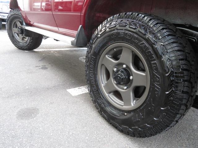 ランドクルーザー70 LX LX(5名) ユーザー買取車 5速マニュアル ブラッドレーV ATタイヤ HIDライト 新品テールレンズ 社外SDナビ Bluetooth対応 地デジTV 社外スピーカー 追加メーター ETC(8枚目)