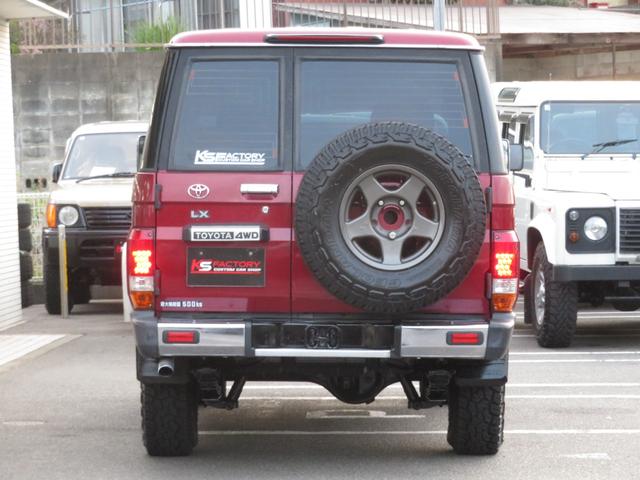 ランドクルーザー70 LX LX(5名) ユーザー買取車 5速マニュアル ブラッドレーV ATタイヤ HIDライト 新品テールレンズ 社外SDナビ Bluetooth対応 地デジTV 社外スピーカー 追加メーター ETC(24枚目)