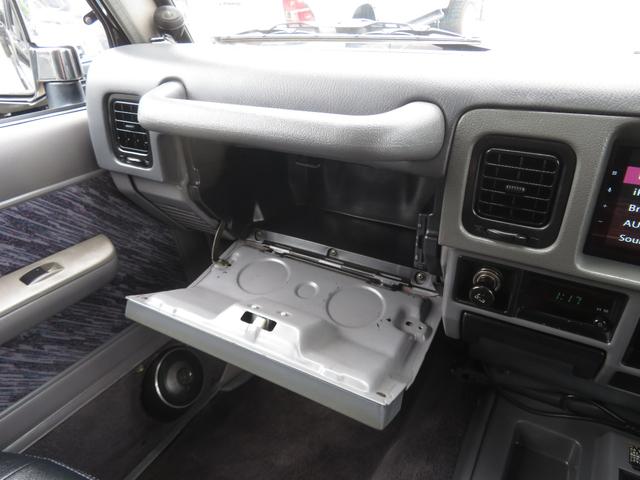 صورة مصغرة 28 لـ 1995 Toyota LAND CRUISER PRADO