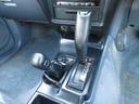 運転も楽チンなオートマです☆シフト周りもキレイですよ♪隣にはトランスファーレバーも配置されています♪