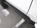 サイドステップはブラックに塗装済☆ここまで高さがあるとサイドステップは必須ですね!!