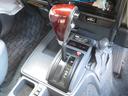 運転も楽チンなオートマです☆シフト周りもキレイですよ♪隣にはトランスファーレバーも配置されています♪