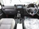 ランドクルーザー７０ ＡＸ　ＡＸ　登録済未使用車　フルノーマル　ＳＤナビ　Ｂｌｕｅｔｏｏｔｈ対応　地デジ　バックカメラ　ＥＴＣ　デフロック　リアヒーター　トヨタセーフティセンス　キーレス　純正マット　前後ドラレコ　コーティング済（7枚目）