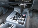 運転も楽チンなオートマです☆シフト周りもキレイですよ♪隣にはトランスファーレバーも配置されています♪