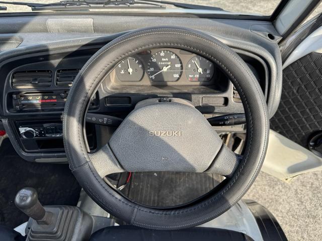 キャリイトラック ＫＵ　全塗装済み　ホイールブラック塗装　マット新品　フロントスピーカー　ＣＤデッキ　４速マニュアル　エアコン（26枚目）