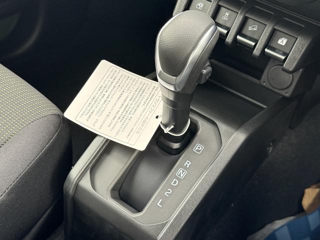 ジムニー ＸＬ　４ＷＤ　オートマ車　運転席・助手席シートヒーター　アイドリングストップ　クリアランスソナー　衝突被害軽減システム　プッシュスタート（15枚目）