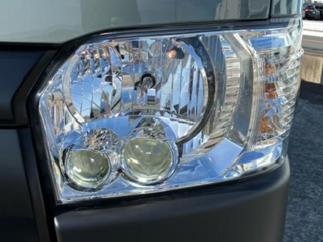 ハイエースバン ロングスーパーＧＬ　アースカラーパッケージ　両側電動スライドドア　スマートキー　レーンアシスト　オートＬＥＤライト　オートマチックハイビーム　ＡＣ１００Ｖ　パノラミックビューモニター　デジタルインナーミラー　寒冷地仕様（5枚目）