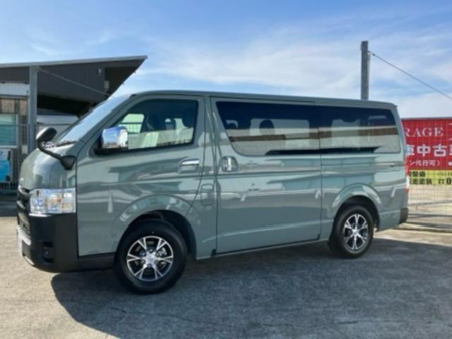 ハイエースバン ロングスーパーＧＬ　アースカラーパッケージ　両側電動スライドドア　スマートキー　レーンアシスト　オートＬＥＤライト　オートマチックハイビーム　ＡＣ１００Ｖ　パノラミックビューモニター　デジタルインナーミラー　寒冷地仕様（6枚目）