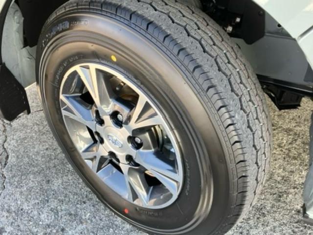 ハイエースバン ロングスーパーＧＬ　アースカラーパッケージ　両側電動スライドドア　スマートキー　レーンアシスト　オートＬＥＤライト　オートマチックハイビーム　ＡＣ１００Ｖ　パノラミックビューモニター　デジタルインナーミラー　寒冷地仕様（10枚目）