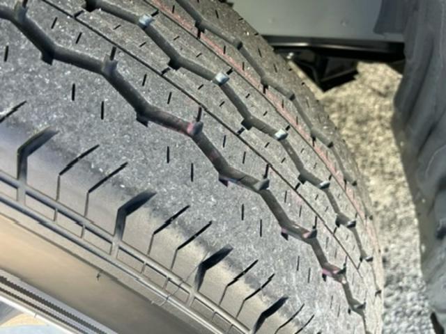 ハイエースバン ロングスーパーＧＬ　アースカラーパッケージ　両側電動スライドドア　スマートキー　レーンアシスト　オートＬＥＤライト　オートマチックハイビーム　ＡＣ１００Ｖ　パノラミックビューモニター　デジタルインナーミラー　寒冷地仕様（11枚目）