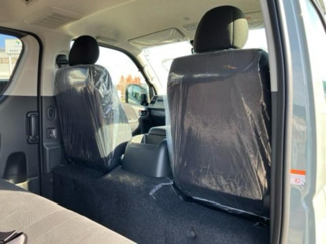 ハイエースバン ロングスーパーＧＬ　アースカラーパッケージ　両側電動スライドドア　スマートキー　レーンアシスト　オートＬＥＤライト　オートマチックハイビーム　ＡＣ１００Ｖ　パノラミックビューモニター　デジタルインナーミラー　寒冷地仕様（28枚目）