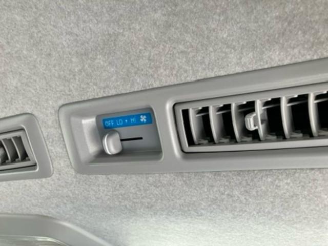 ハイエースバン ロングスーパーＧＬ　アースカラーパッケージ　両側電動スライドドア　スマートキー　レーンアシスト　オートＬＥＤライト　オートマチックハイビーム　ＡＣ１００Ｖ　パノラミックビューモニター　デジタルインナーミラー　寒冷地仕様（31枚目）