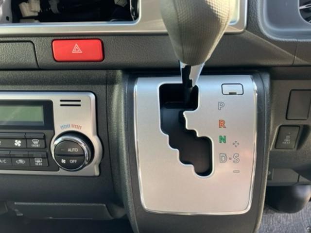 ハイエースバン ロングスーパーＧＬ　アースカラーパッケージ　両側電動スライドドア　スマートキー　レーンアシスト　オートＬＥＤライト　オートマチックハイビーム　ＡＣ１００Ｖ　パノラミックビューモニター　デジタルインナーミラー　寒冷地仕様（47枚目）