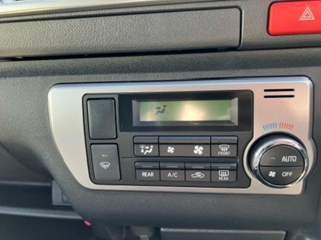 ハイエースバン ロングスーパーＧＬ　アースカラーパッケージ　両側電動スライドドア　スマートキー　レーンアシスト　オートＬＥＤライト　オートマチックハイビーム　ＡＣ１００Ｖ　パノラミックビューモニター　デジタルインナーミラー　寒冷地仕様（48枚目）