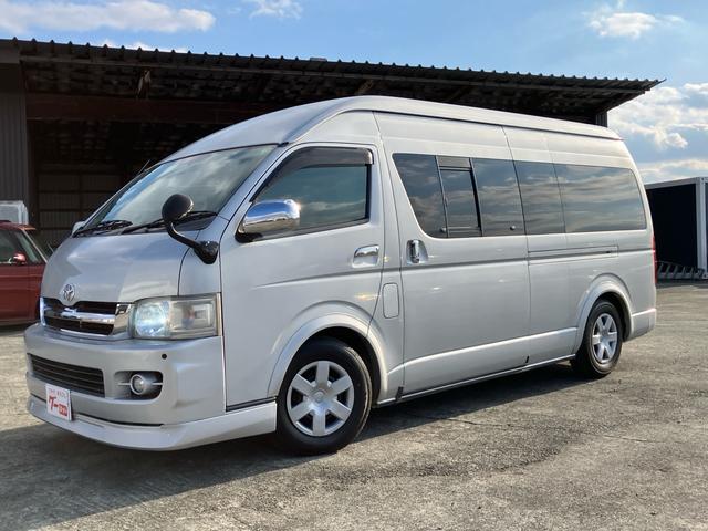 ハイエースバン 　キャンピング　８ナンバー　５人乗り　ガソリン車　ナビ　ＴＶ　バックカメラ新品　Ｂｌｕｅｔｏｏｔｈ　フロアマット新品　ハンドル新品　ＥＴＣ　ＬＥＤヘッドライト　キーレス　ロング　ハイルーフ（4枚目）