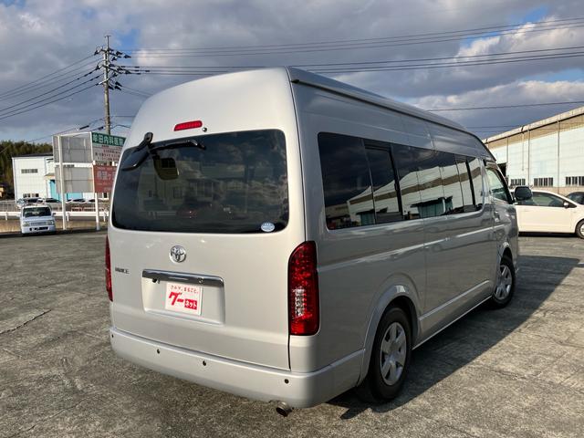 ハイエースバン 　キャンピング　８ナンバー　５人乗り　ガソリン車　ナビ　ＴＶ　バックカメラ新品　Ｂｌｕｅｔｏｏｔｈ　フロアマット新品　ハンドル新品　ＥＴＣ　ＬＥＤヘッドライト　キーレス　ロング　ハイルーフ（9枚目）