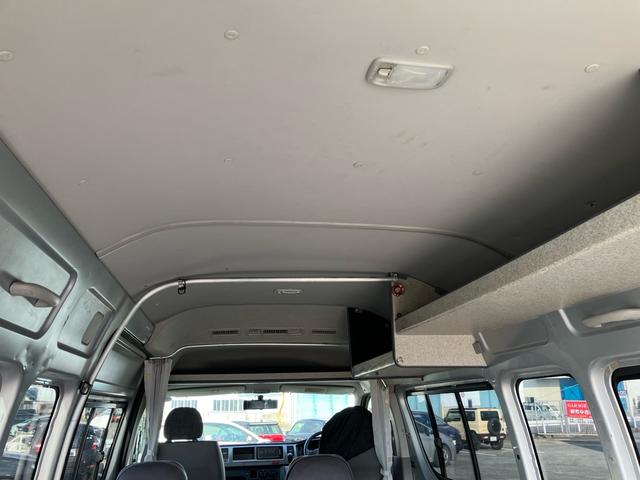 ハイエースバン 　キャンピング　８ナンバー　５人乗り　ガソリン車　ナビ　ＴＶ　バックカメラ新品　Ｂｌｕｅｔｏｏｔｈ　フロアマット新品　ハンドル新品　ＥＴＣ　ＬＥＤヘッドライト　キーレス　ロング　ハイルーフ（22枚目）
