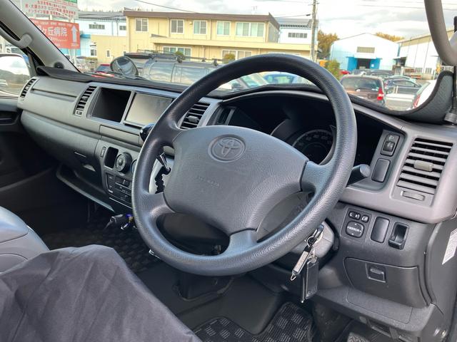 ハイエースバン 　キャンピング　８ナンバー　５人乗り　ガソリン車　ナビ　ＴＶ　バックカメラ新品　Ｂｌｕｅｔｏｏｔｈ　フロアマット新品　ハンドル新品　ＥＴＣ　ＬＥＤヘッドライト　キーレス　ロング　ハイルーフ（38枚目）