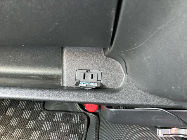 ハイエースバン 　キャンピング　８ナンバー　５人乗り　ガソリン車　ナビ　ＴＶ　バックカメラ新品　Ｂｌｕｅｔｏｏｔｈ　フロアマット新品　ハンドル新品　ＥＴＣ　ＬＥＤヘッドライト　キーレス　ロング　ハイルーフ（51枚目）