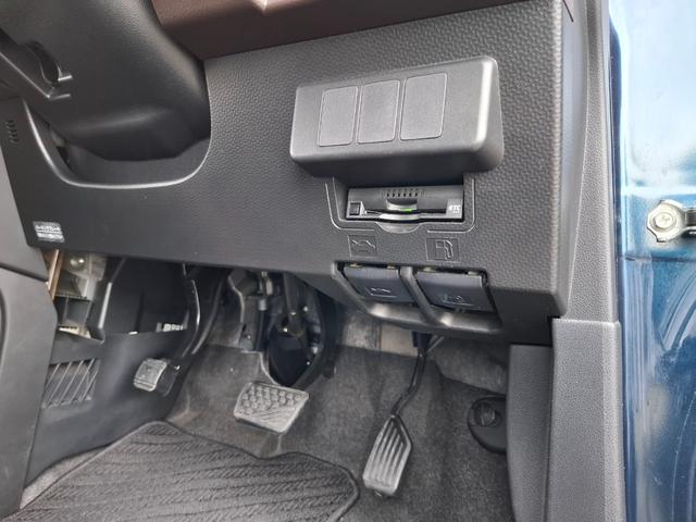 ルーミー Ｇ　ＥＴＣ　バックカメラ　ナビ　ＴＶ　両側電動スライドドア　オートクルーズコントロール　オートライト　スマートキー　アイドリングストップ　電動格納ミラー　ＣＶＴ　盗難防止システム　衝突安全ボディ　ＡＢＳ（4枚目）