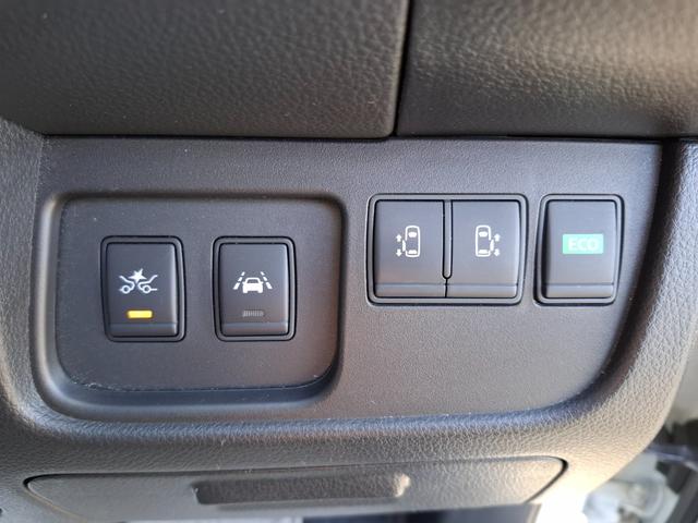 セレナ 20X S-ハイブリッドアドバンスドセーフティパック ETC 全周囲カメラ ナビ TV クリアランスソナー オートクルーズコントロール レーンアシスト 衝突被害軽減システム 両側電動スライドドア オートライト スマートキー アイドリングストップ(9枚目)