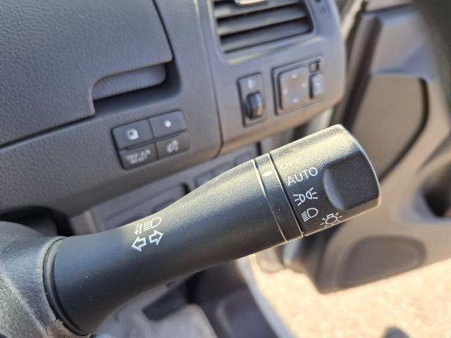 セレナ 20X S-ハイブリッドアドバンスドセーフティパック ETC 全周囲カメラ ナビ TV クリアランスソナー オートクルーズコントロール レーンアシスト 衝突被害軽減システム 両側電動スライドドア オートライト スマートキー アイドリングストップ(23枚目)