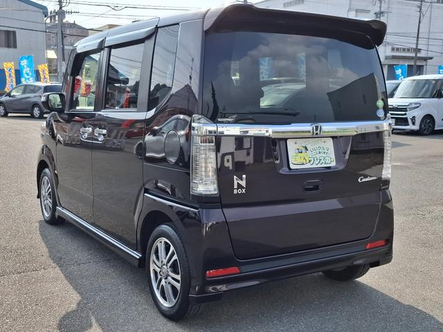 N-BOXカスタム G・Lパッケージ 左パワースライドドア 8インチナビ フルセグTV Bluetooth バックカメラ ステアリングリモコン DVD再生 オートエアコン オートライト スマートキープッシュスタート HIDライト フォグ(17枚目)