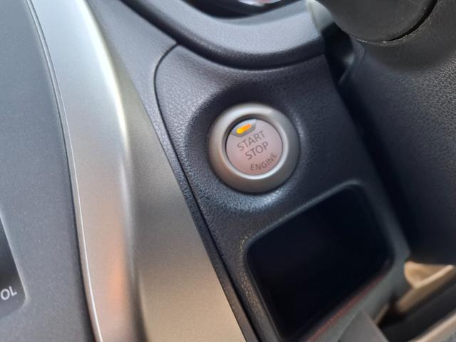 ノート X 全周囲カメラ クリアランスソナー レーンアシスト 衝突被害軽減システム オートライト スマートキー アイドリングストップ 電動格納ミラー CVT 盗難防止システム 衝突安全ボディ ABS ESC CD(5枚目)