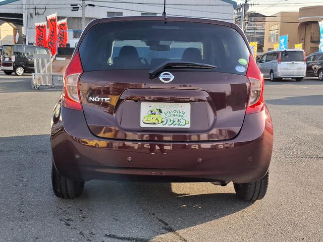 ノート X 全周囲カメラ クリアランスソナー レーンアシスト 衝突被害軽減システム オートライト スマートキー アイドリングストップ 電動格納ミラー CVT 盗難防止システム 衝突安全ボディ ABS ESC CD(16枚目)