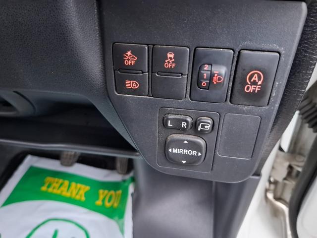 �N���A�����X�\�i�[�t���Ȃ̂ŏ�Q�����Z���T�[�Ŋ��m���A�h���C�o�[�ɏՓ˂̊댯��m�点�Ă���܂���