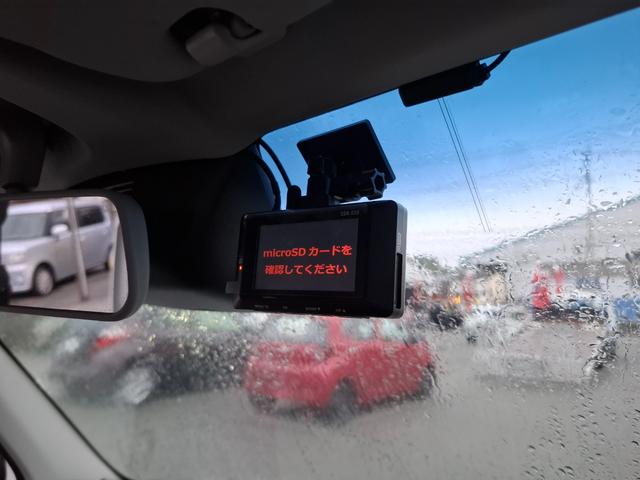 �h���C�u���R�[�_�[�����Ă��܂��I�������̂��N�����Ă��܂�����B����Ȏ��ɐS���������ɂȂ�̂��A�^�]�̋L�^���f���Ɖ��ŋL�^����h���C�u���R�[�_�[�ł��B