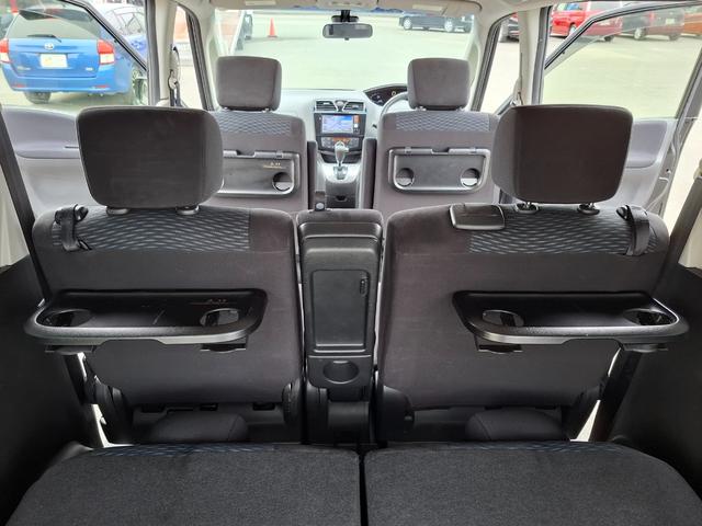 セレナ 20X S-ハイブリッド ETC バックカメラ ナビ TV オートクルーズコントロール レーンアシスト 両側スライド・片側電動 オートライト スマートキー 電動格納ミラー 3列シート CVT CD USB(40枚目)