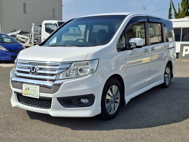 ステップワゴンスパーダ Ｚ　ＥＴＣ　バックカメラ　ナビ　ＴＶ　オートクルーズコントロール　両側電動スライドドア　オートライト　ＨＩＤ　スマートキー　アイドリングストップ　電動格納ミラー　ＣＶＴ　アルミホイール　ＣＤ　ＵＳＢ（12枚目）