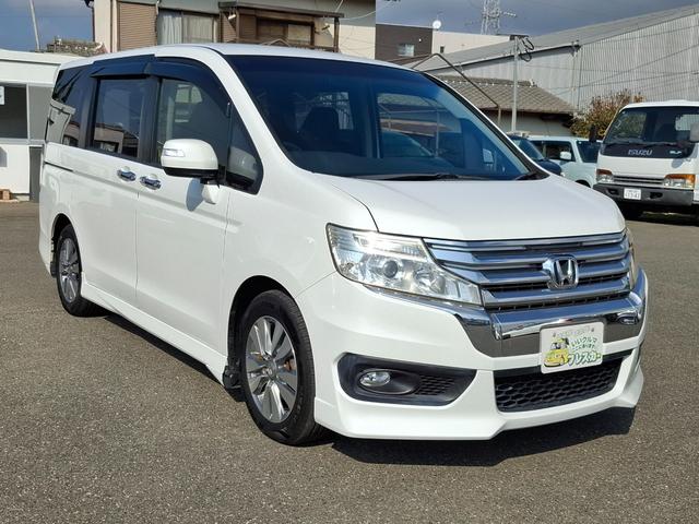 ステップワゴンスパーダ Ｚ　ＥＴＣ　バックカメラ　ナビ　ＴＶ　オートクルーズコントロール　両側電動スライドドア　オートライト　ＨＩＤ　スマートキー　アイドリングストップ　電動格納ミラー　ＣＶＴ　アルミホイール　ＣＤ　ＵＳＢ（14枚目）