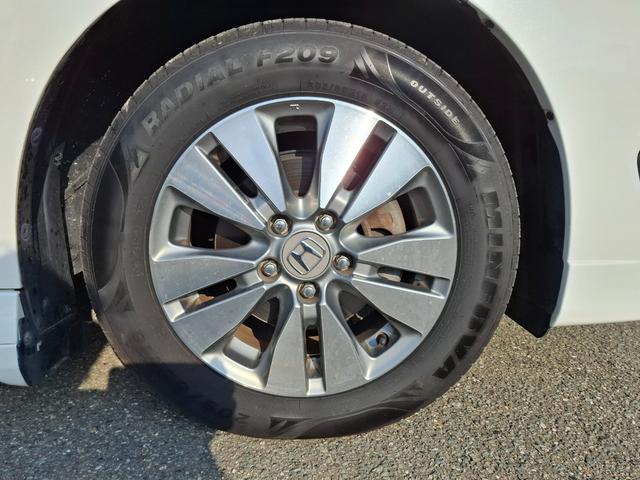 ステップワゴンスパーダ Ｚ　ＥＴＣ　バックカメラ　ナビ　ＴＶ　オートクルーズコントロール　両側電動スライドドア　オートライト　ＨＩＤ　スマートキー　アイドリングストップ　電動格納ミラー　ＣＶＴ　アルミホイール　ＣＤ　ＵＳＢ（34枚目）