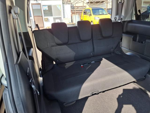 ステップワゴンスパーダ Ｚ　ＥＴＣ　バックカメラ　ナビ　ＴＶ　オートクルーズコントロール　両側電動スライドドア　オートライト　ＨＩＤ　スマートキー　アイドリングストップ　電動格納ミラー　ＣＶＴ　アルミホイール　ＣＤ　ＵＳＢ（35枚目）