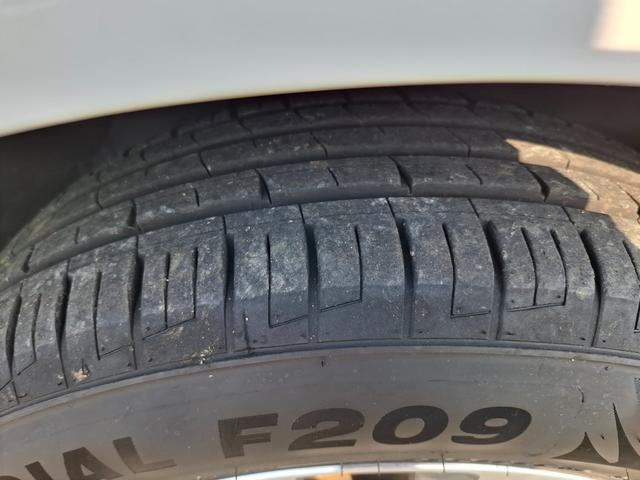 ステップワゴンスパーダ Ｚ　ＥＴＣ　バックカメラ　ナビ　ＴＶ　オートクルーズコントロール　両側電動スライドドア　オートライト　ＨＩＤ　スマートキー　アイドリングストップ　電動格納ミラー　ＣＶＴ　アルミホイール　ＣＤ　ＵＳＢ（46枚目）