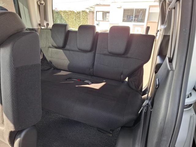 ステップワゴンスパーダ Ｚ　ＥＴＣ　バックカメラ　ナビ　ＴＶ　オートクルーズコントロール　両側電動スライドドア　オートライト　ＨＩＤ　スマートキー　アイドリングストップ　電動格納ミラー　ＣＶＴ　アルミホイール　ＣＤ　ＵＳＢ（52枚目）