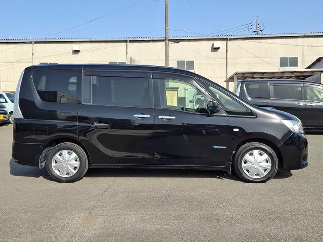 セレナ 20X S-ハイブリッド ナビ TV オートクルーズコントロール 両側電動スライドドア オートライト スマートキー アイドリングストップ 電動格納ミラー 後席モニター 3列シート CVT CD ミュージックプレイヤー接続可(21枚目)