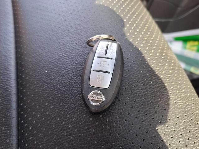 セレナ 20X S-ハイブリッド ナビ TV オートクルーズコントロール 両側電動スライドドア オートライト スマートキー アイドリングストップ 電動格納ミラー 後席モニター 3列シート CVT CD ミュージックプレイヤー接続可(24枚目)