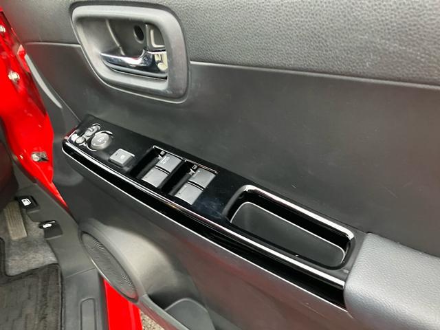 Ｎ－ＯＮＥ オリジナル　ホンダセンシング　衝突被害軽減ブレーキ　オートＬＥＤヘッドライト　クルーズコントロール　スマートキー　プッシュスタート　レーンアシスト（15枚目）