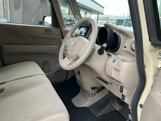 Ｎ－ＢＯＸ Ｇ　スマートキー　プッシュスタート　両側スライドドア　ＣＤ　ＥＴＣ　横滑り防止機能　バイザー　プライバシーガラス（22枚目）