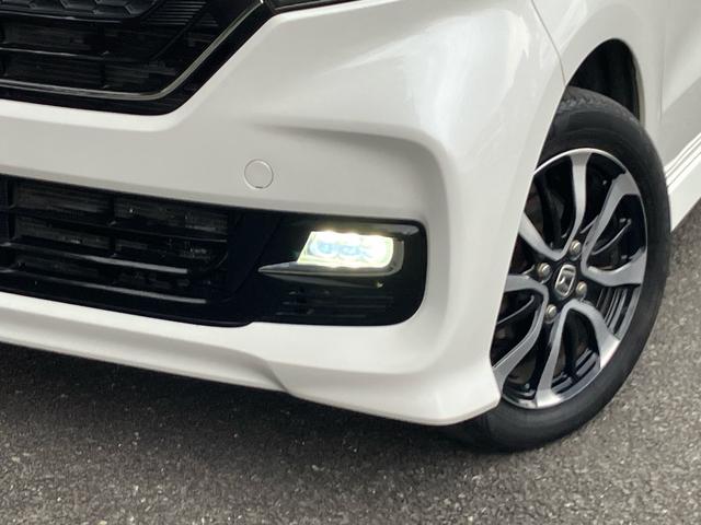 N-BOXカスタム G・Lホンダセンシング 衝突被害軽減ブレーキ レーンアシスト ナビ ワンセグTV Bluetooth DVD バックカメラ ETC 両側電動スライドドア 前後ドラレコ オートHIDライト(4枚目)